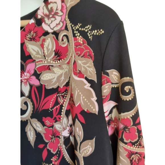 JM Woman Collection Keyhole Black Floral Tunic - Picture 3 of 11